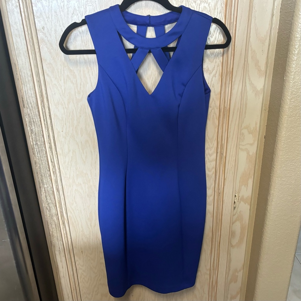 GUESS‎ WOMEN'S COBALT BLUE LINED DRESS SZ 6 CUT OUT